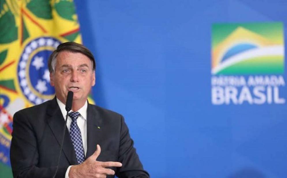 Bolsonaro sanciona projeto que facilita crédito novo a Estados e municípios
